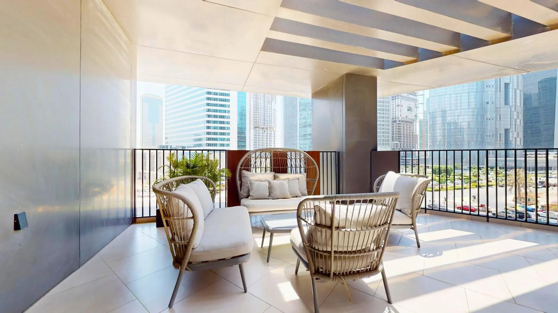 Trps - Ahad Residences, Business Bay - 1Br Luxurious Apartment - Massive Balcony With Pool View Dubai