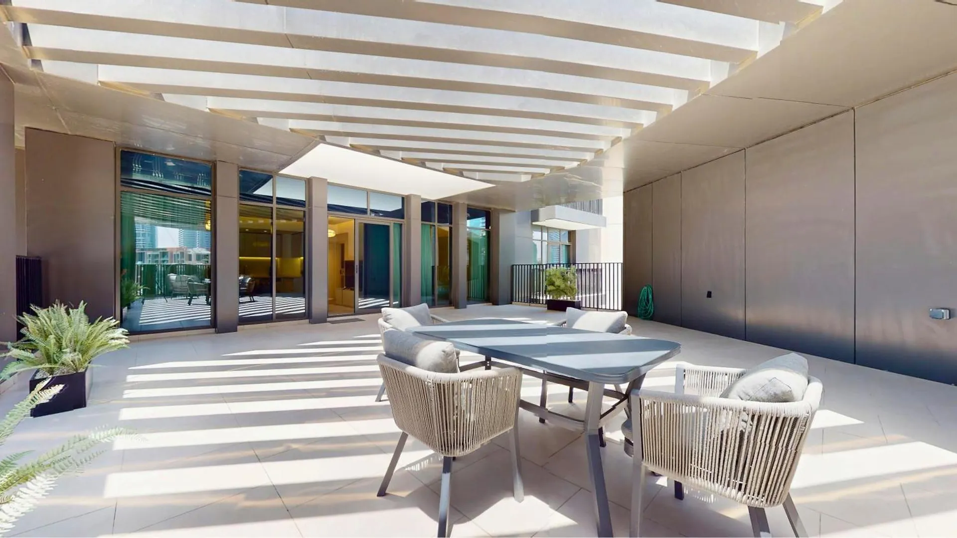 Trps - Ahad Residences, Business Bay - 1Br Luxurious Apartment - Massive Balcony With Pool View Dubai