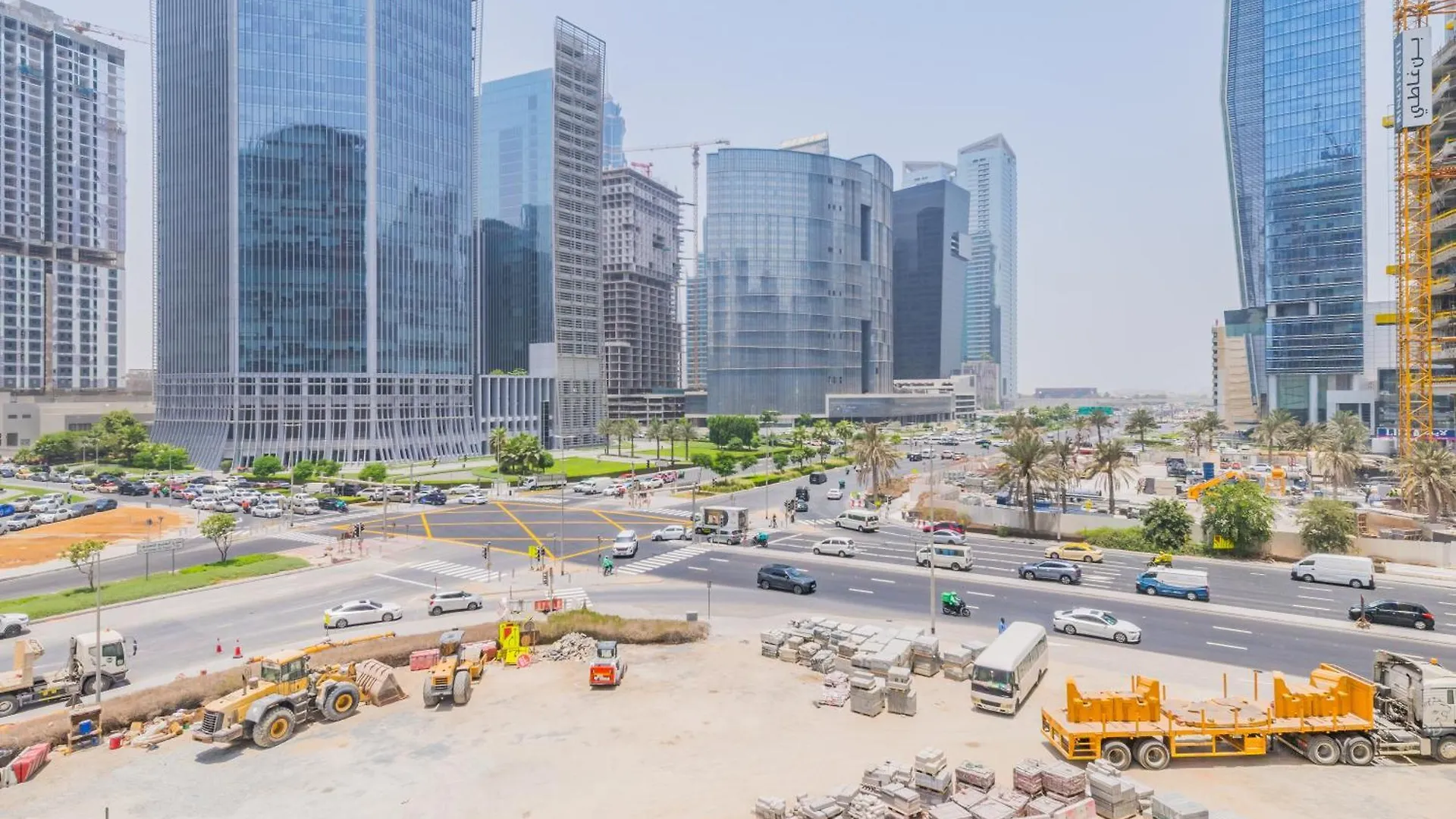 Trps - Ahad Residences, Business Bay - 1Br Luxurious Apartment - Massive Balcony With Pool View Dubai